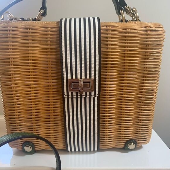 Henri Bendel Montauk Wicker Lunch Box - Picture 2 of 12